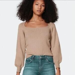 NWT Billie the Label Harlow Sweater medium